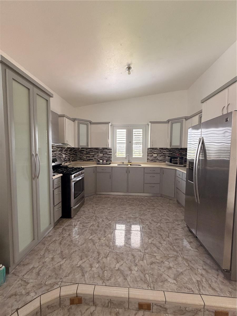 435 Calabaza Property Photo 2