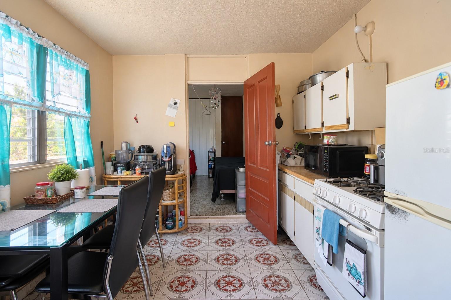 H H Property Photo 5