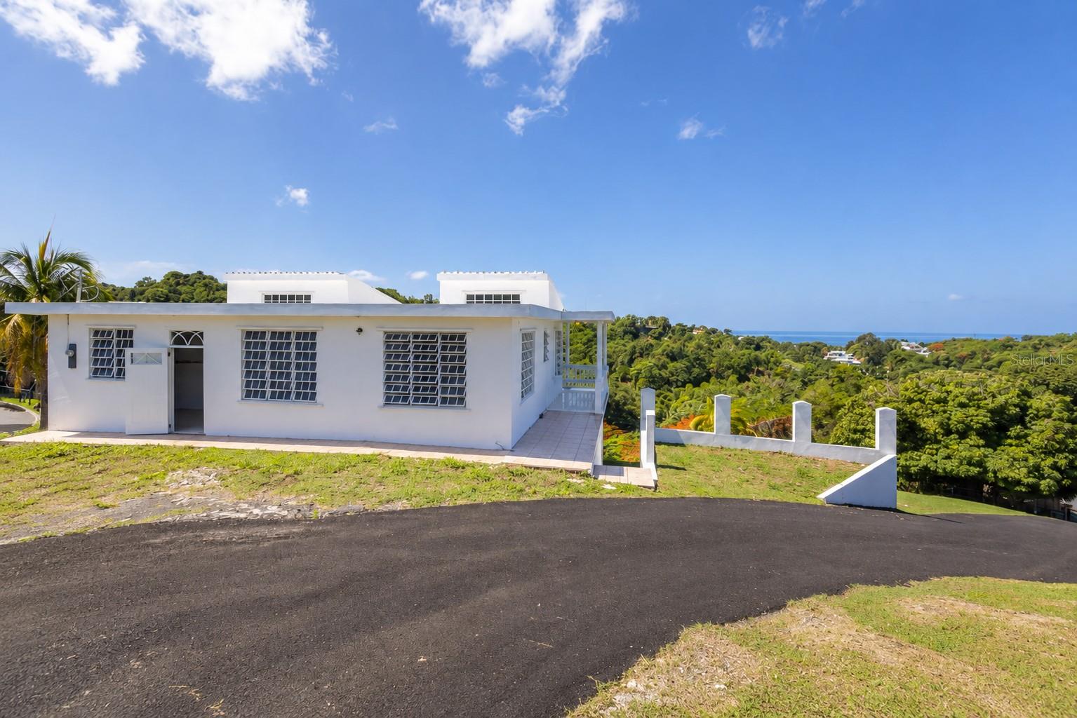 Carr. 412 Km. 2.6 Int Bo. Cruces Property Photo 1
