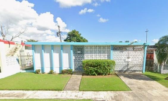 11 Batavia Property Photo 1