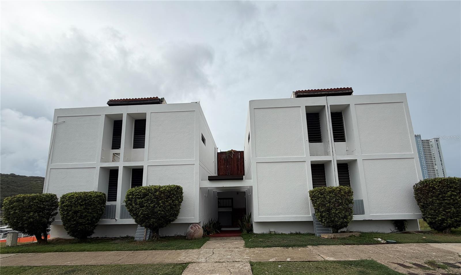 Cond Villa Marina #j-202 Property Photo 1
