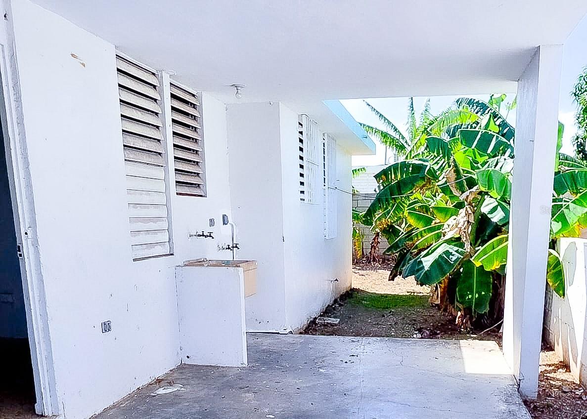 Rio Canas Calle 13 Bloque O-8 Property Photo 23