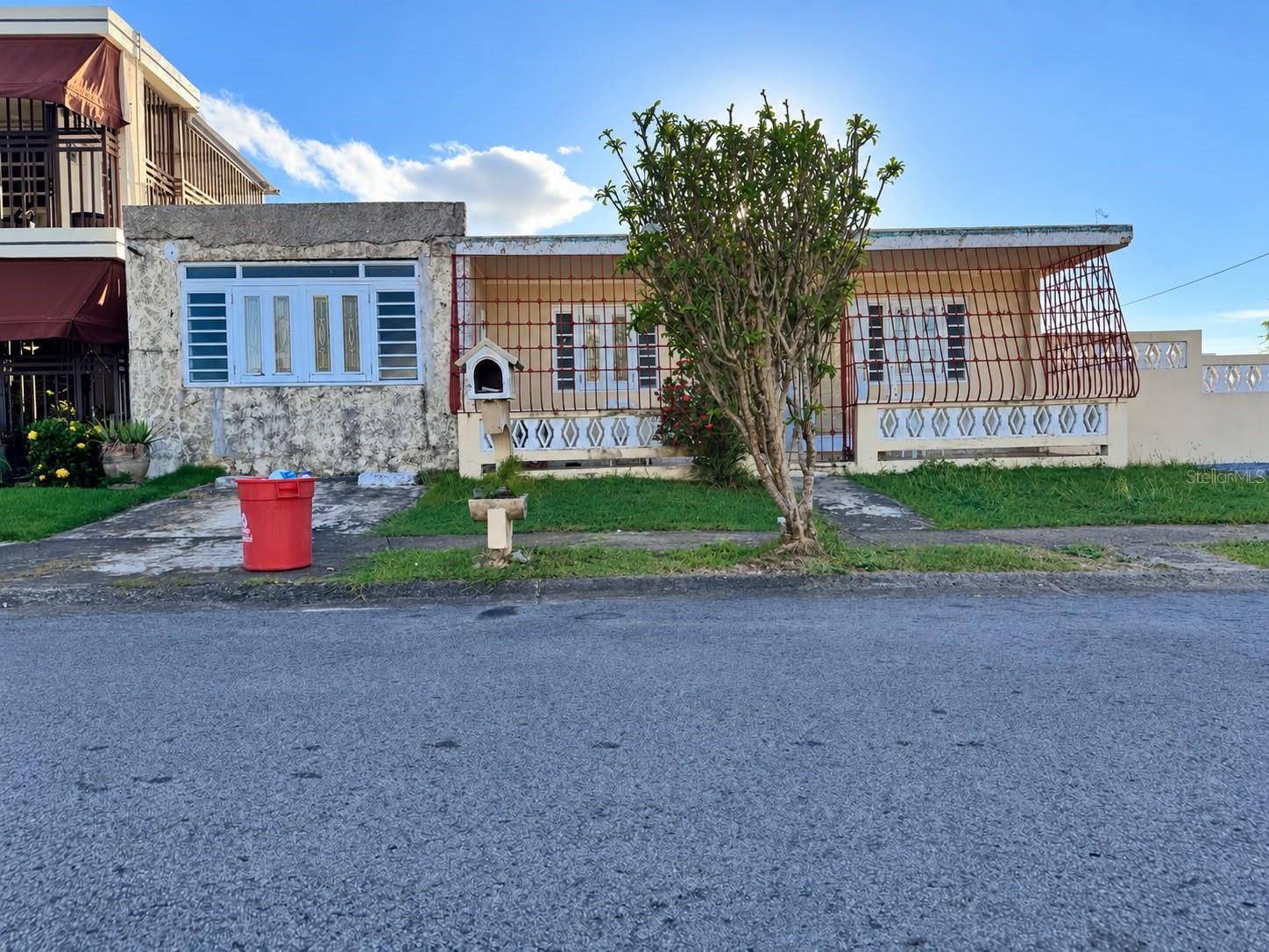 229 Urb Villa Carolina 609 Property Photo 1
