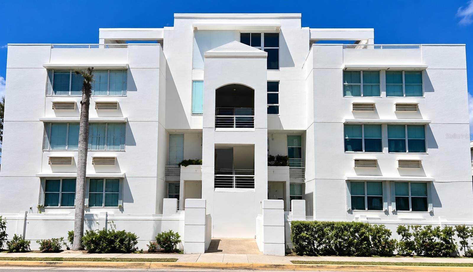 9987 The Ocean Club At Seven Seas #ec 202 Property Photo 1