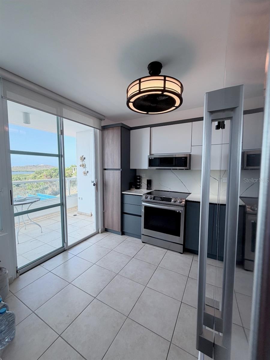 9987 The Ocean Club At Seven Seas #ec 202 Property Photo 4