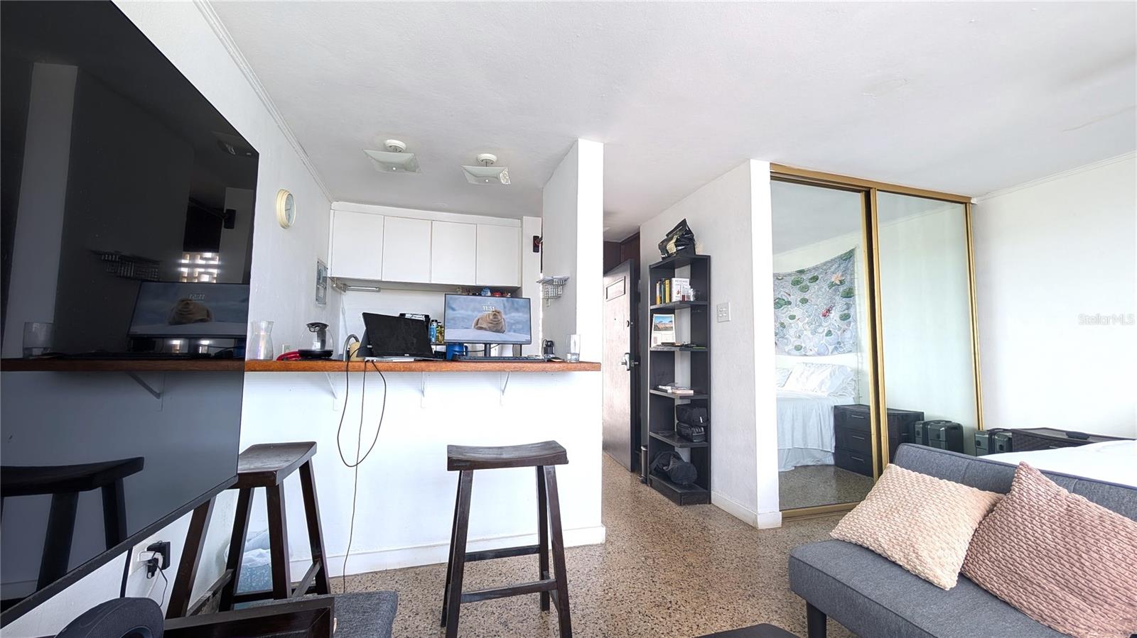 664 Calle Union #702 Property Photo 7