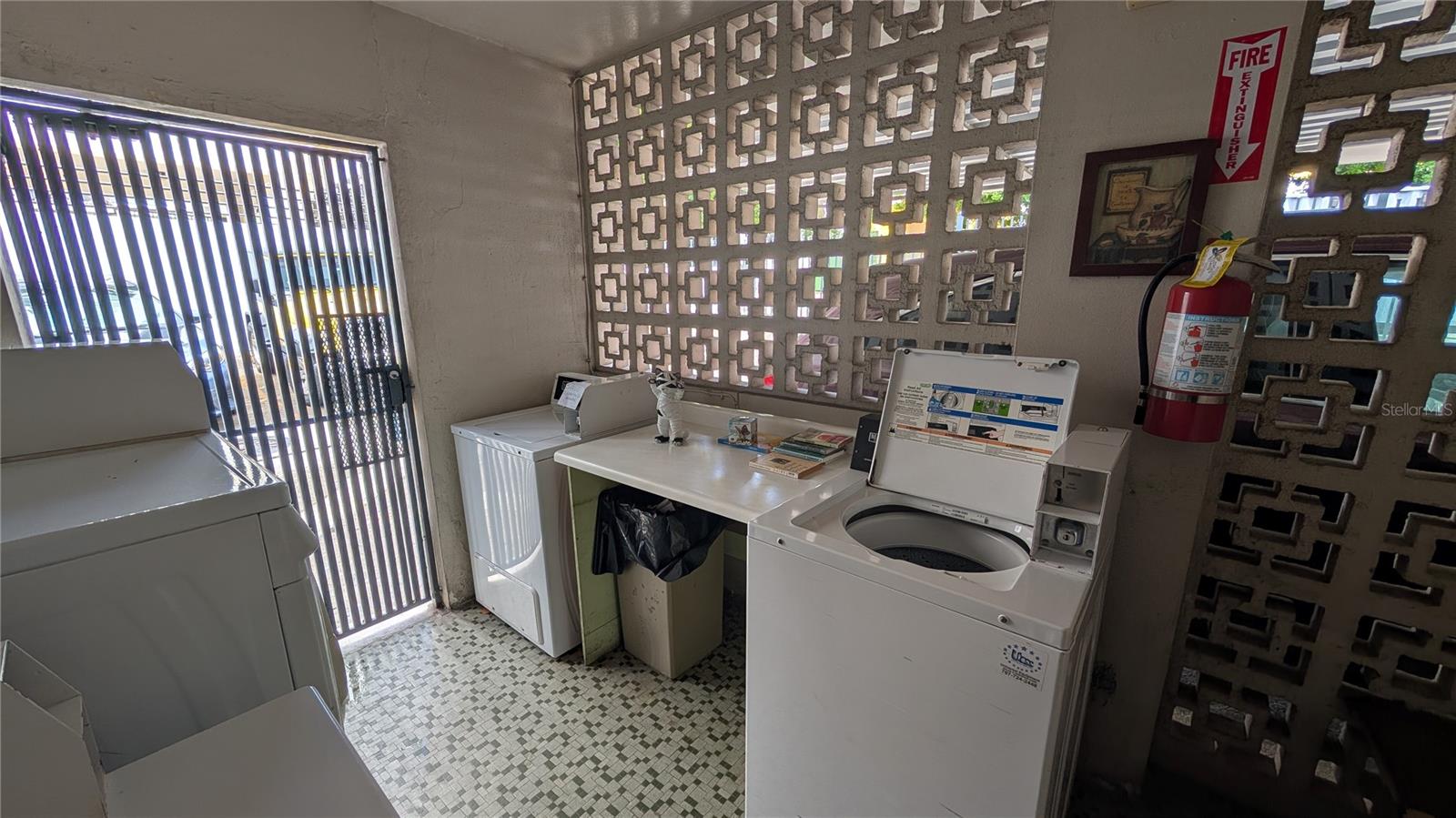 664 Calle Union #702 Property Photo 17