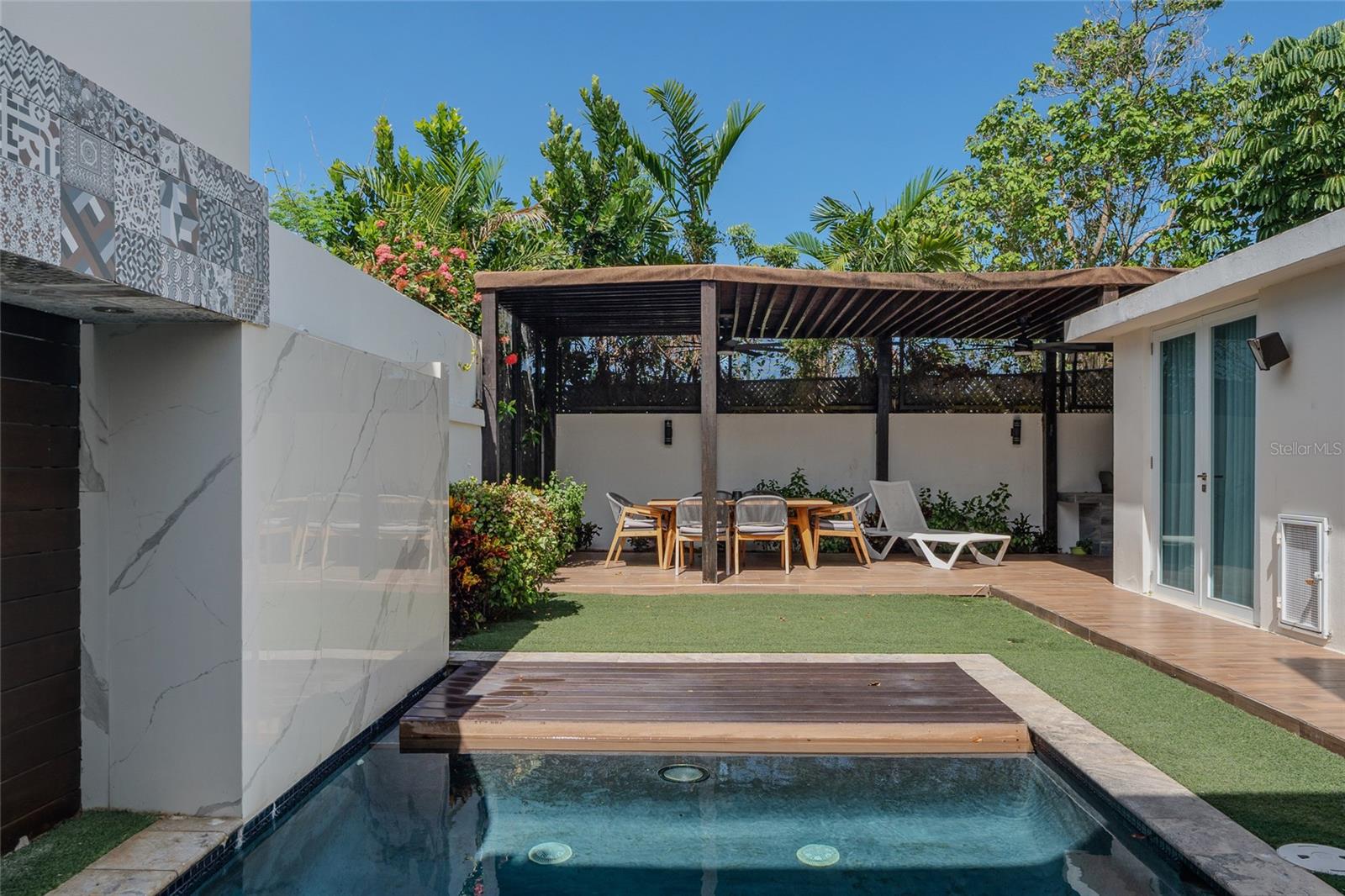 1 Street Prado Alto #j-7 Property Photo 9