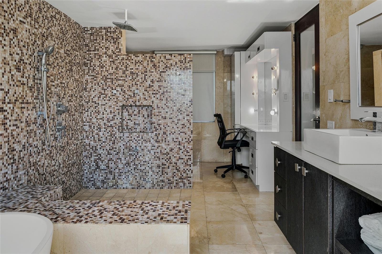 1 Street Prado Alto #j-7 Property Photo 10