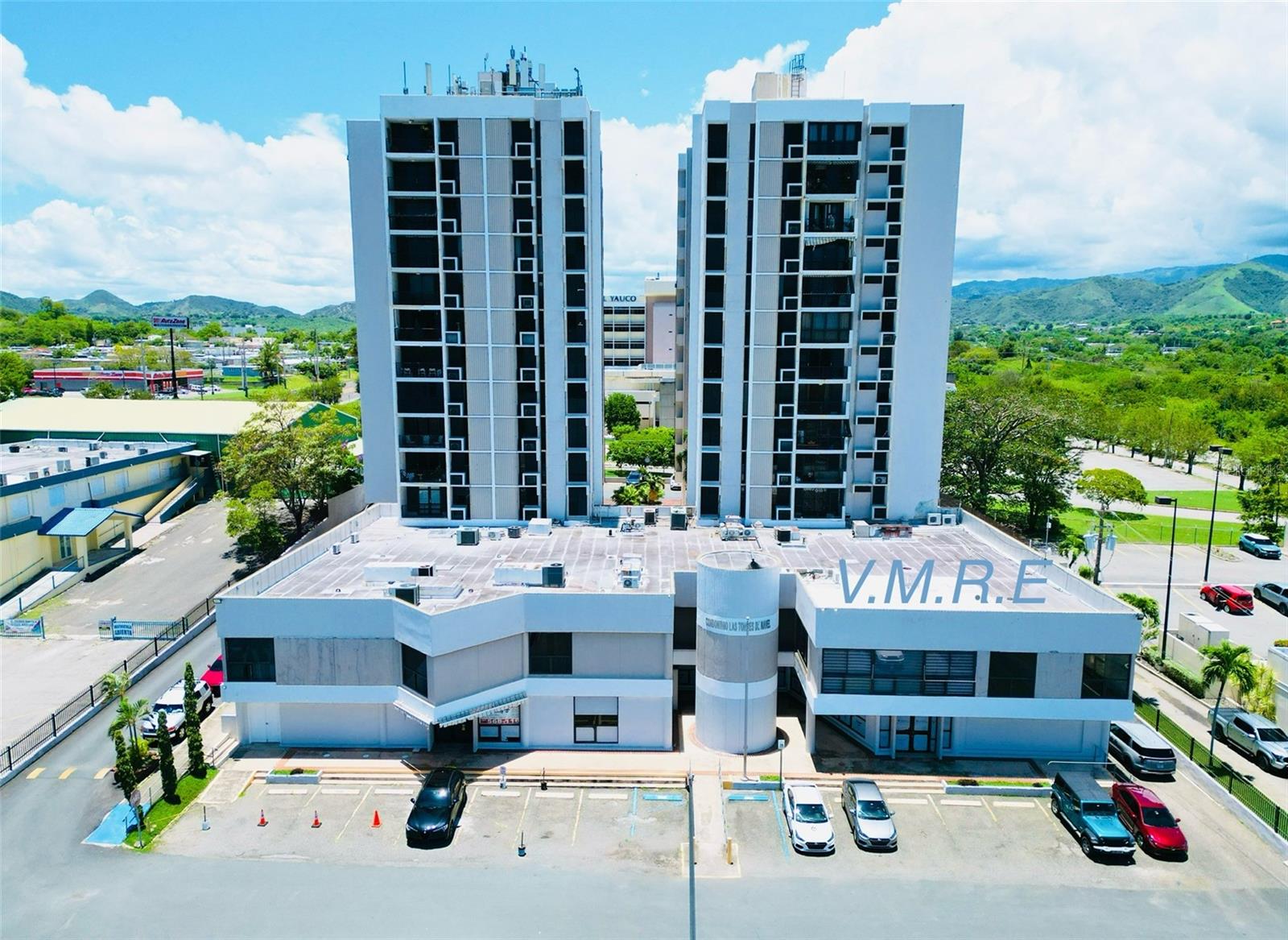 . Las Torres Navel #201-c Property Photo 1