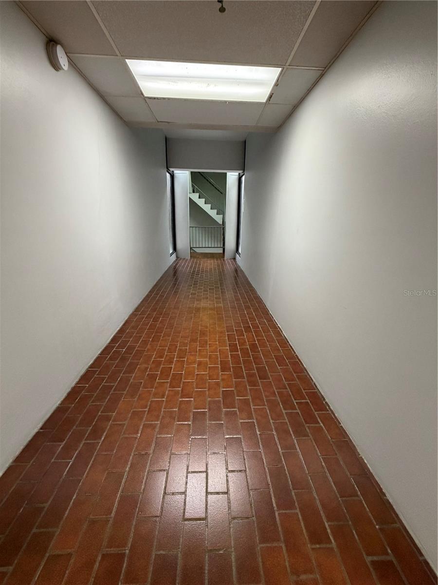 . Las Torres Navel #201-c Property Photo 2