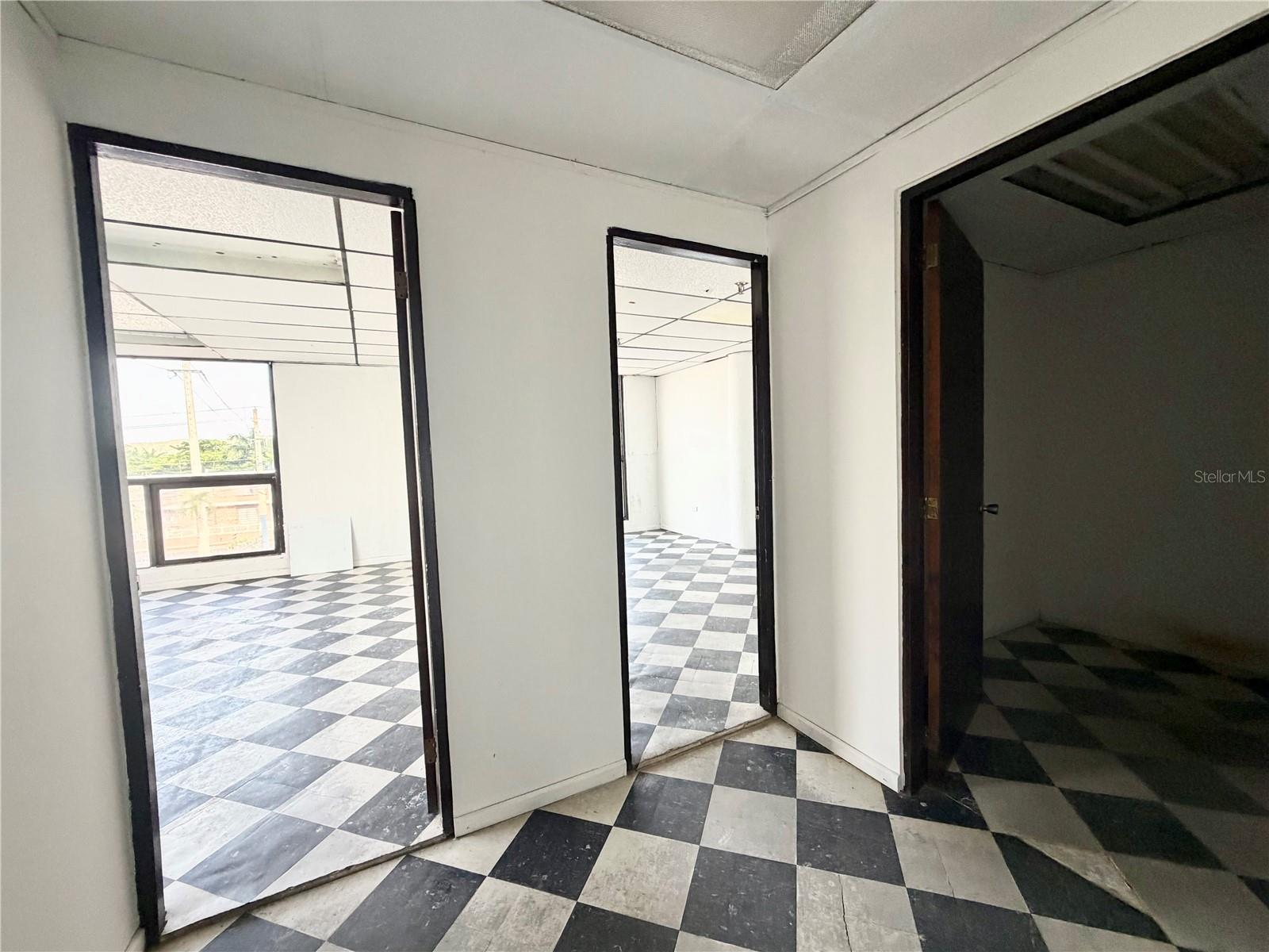 . Las Torres Navel #201-c Property Photo 5