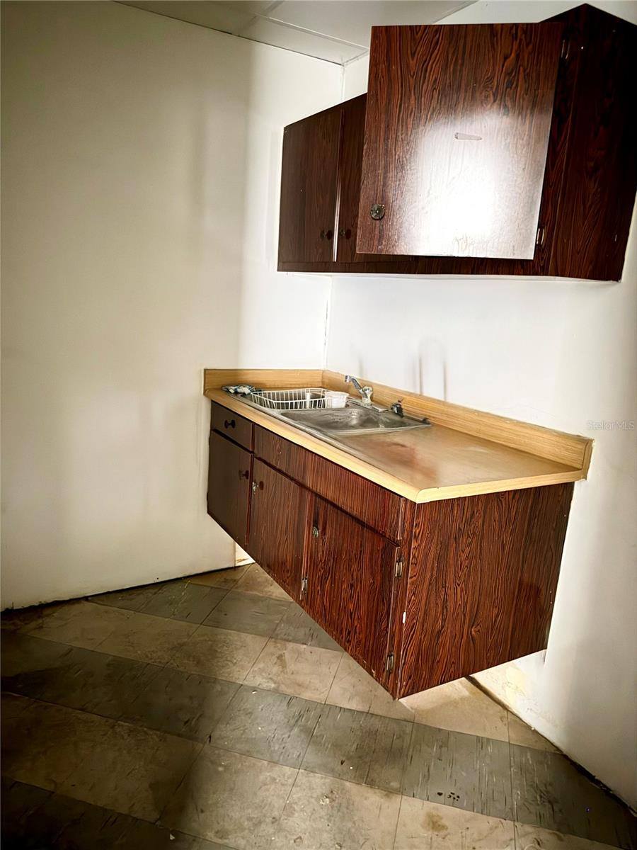. Las Torres Navel #201-c Property Photo 13
