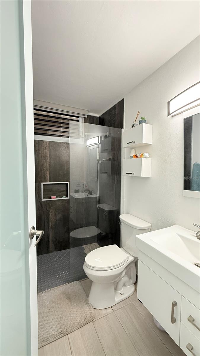 2 Sunbay #2-14 Property Photo 18