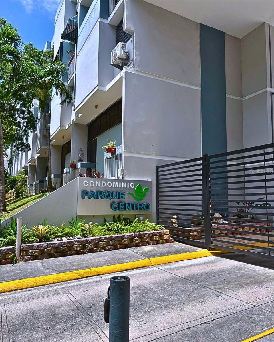 170 Av. Arterial Hostos Condominio Parque Centro, Edificio Ucar Property Photo 1