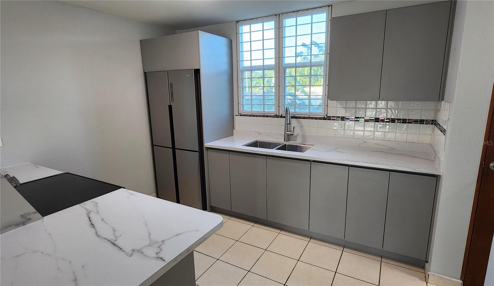 C-121 La Inmaculada Court Cond Property Photo 2