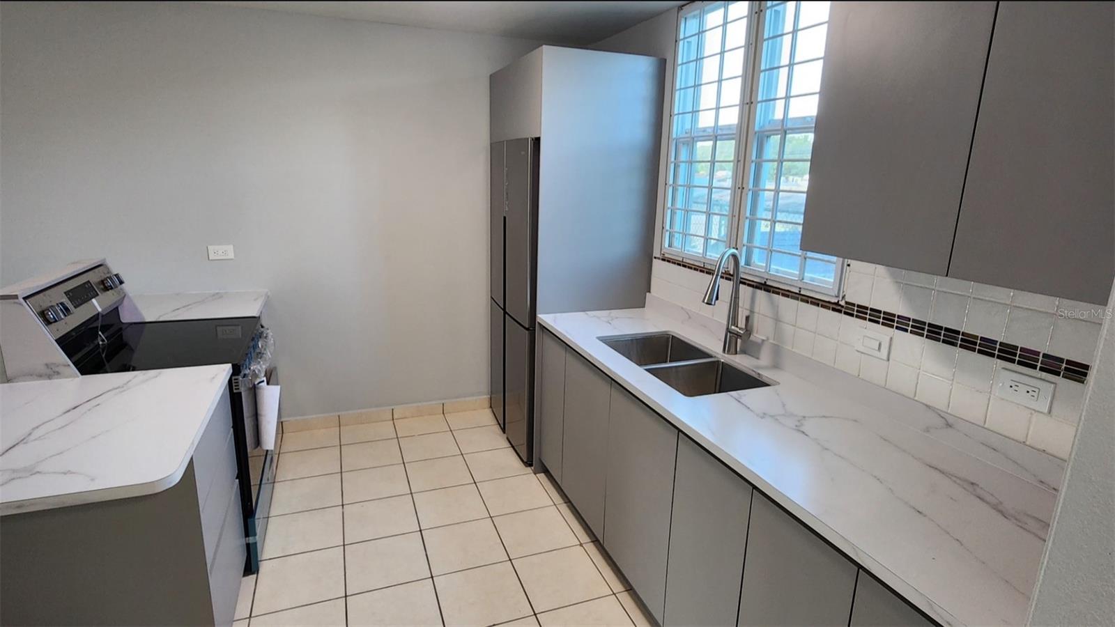 C-121 La Inmaculada Court Cond Property Photo 3