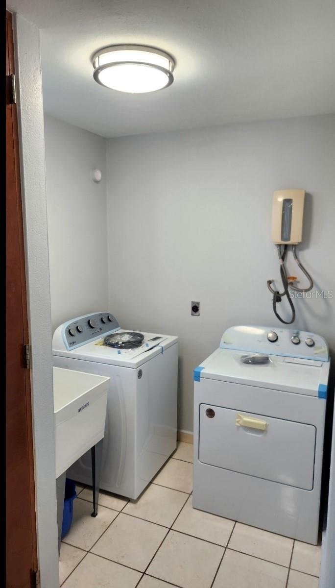 C-121 La Inmaculada Court Cond Property Photo 8