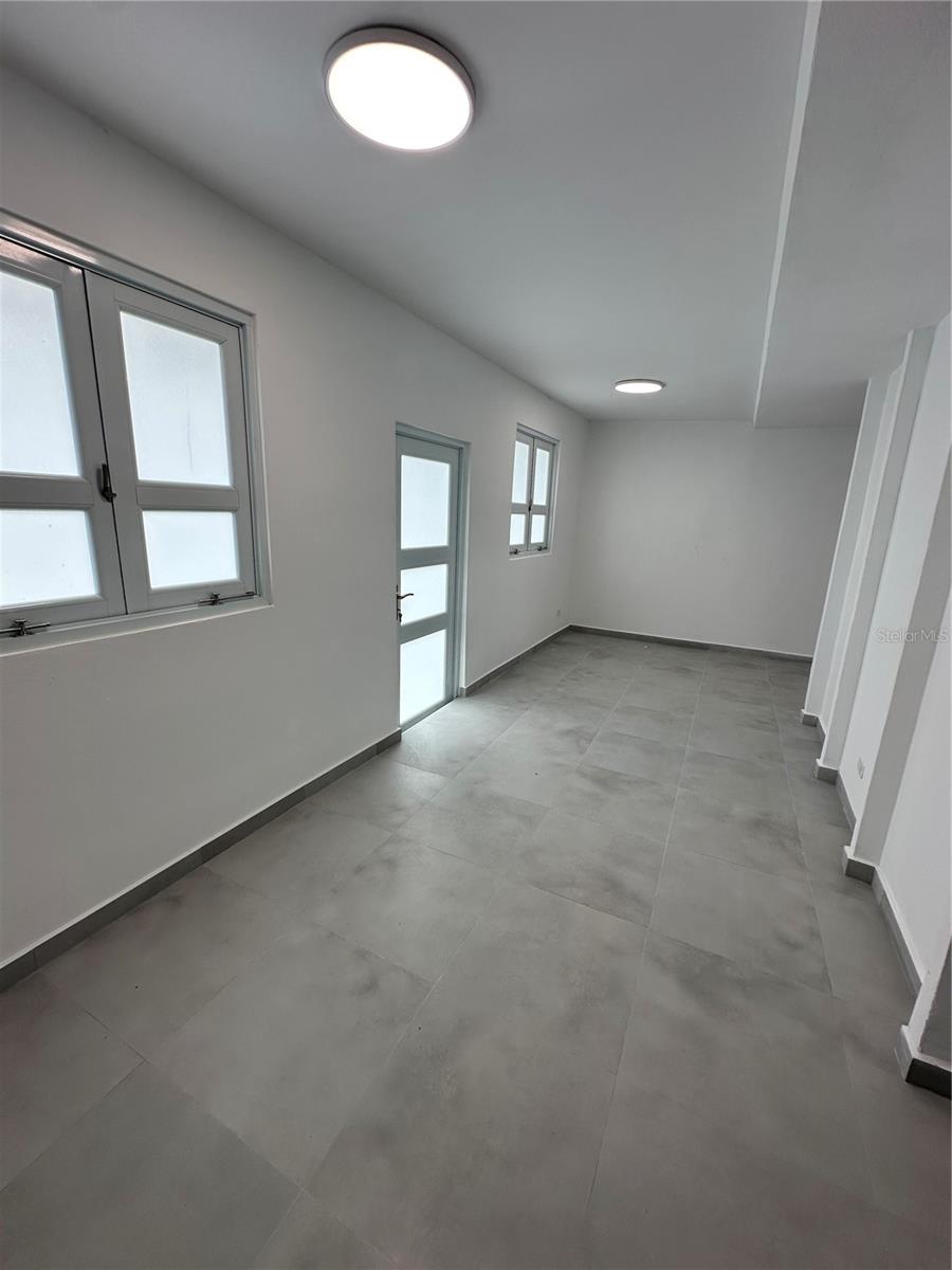 PR9124120 Property Photo 2