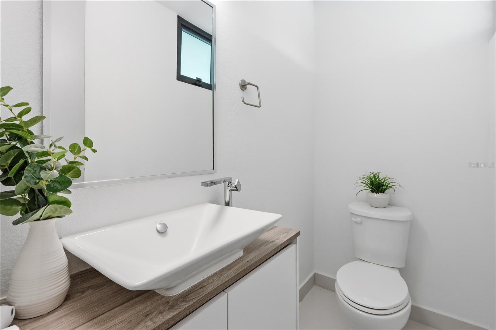 28 Calle Volga Property Photo 11