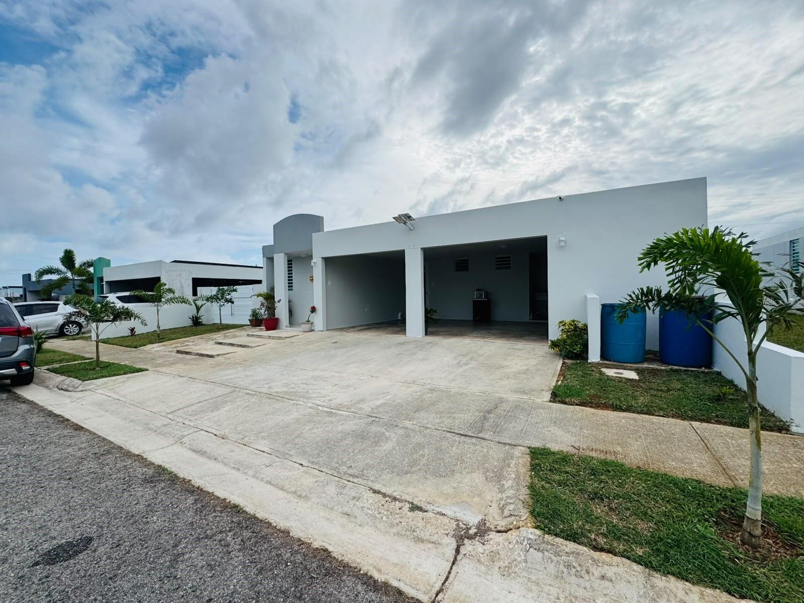 14 14 #r13 Property Photo 4