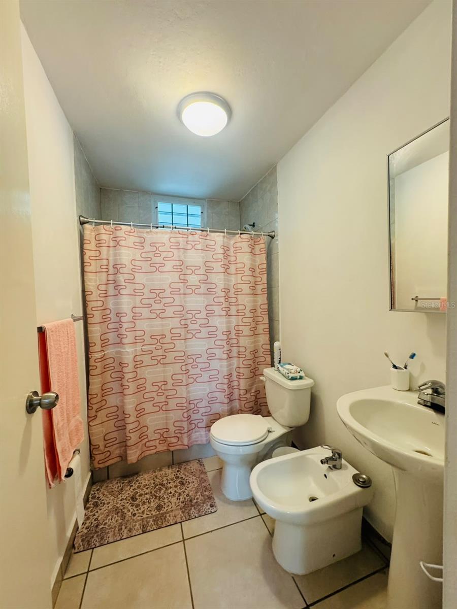 14 14 #r13 Property Photo 11