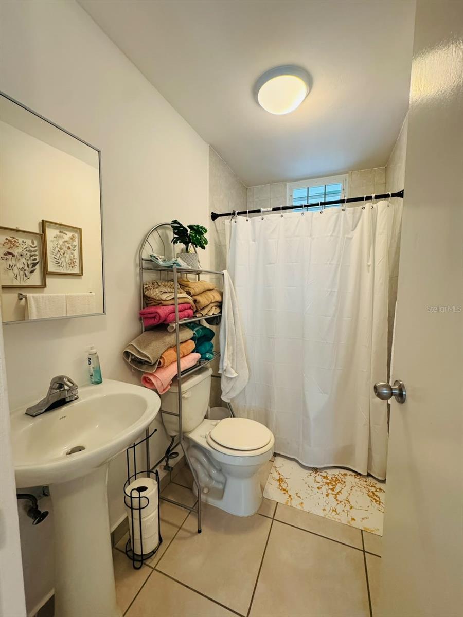 14 14 #r13 Property Photo 13