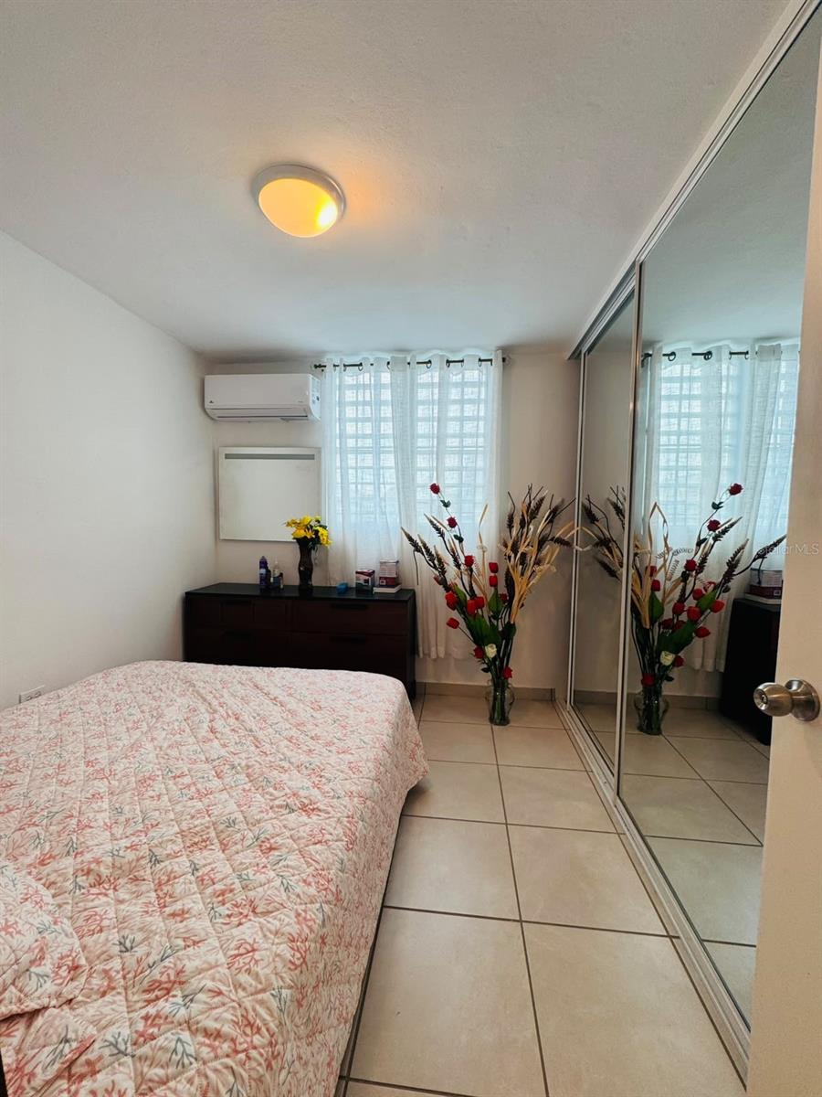 14 14 #r13 Property Photo 14