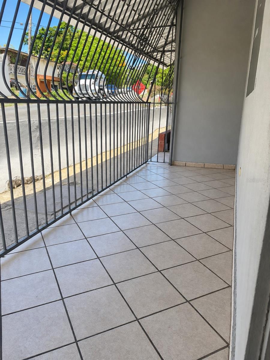 St 185 Km 18.8 Las Piñas Property Photo 11