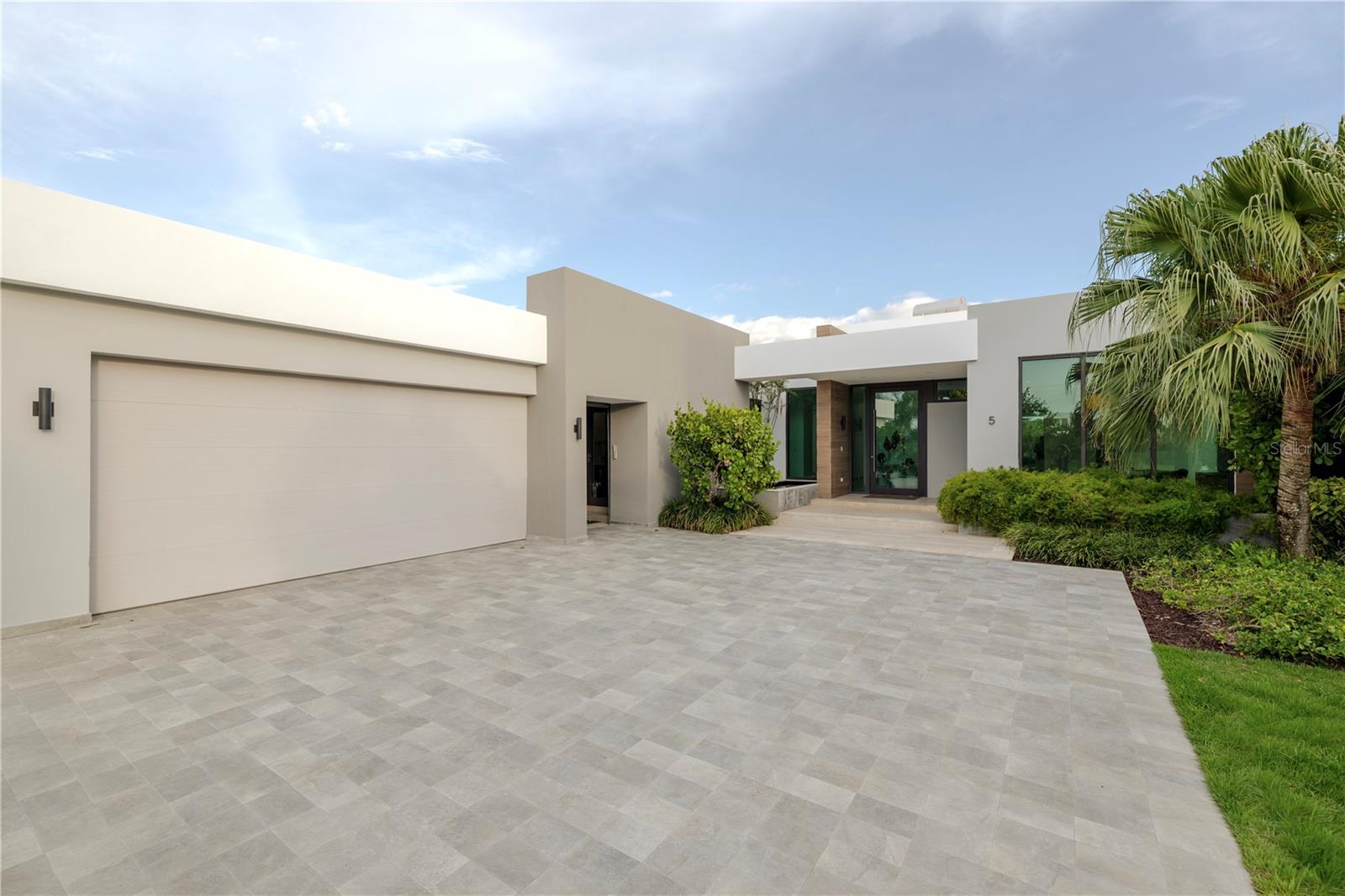 5 Salt Ln Property Photo 2