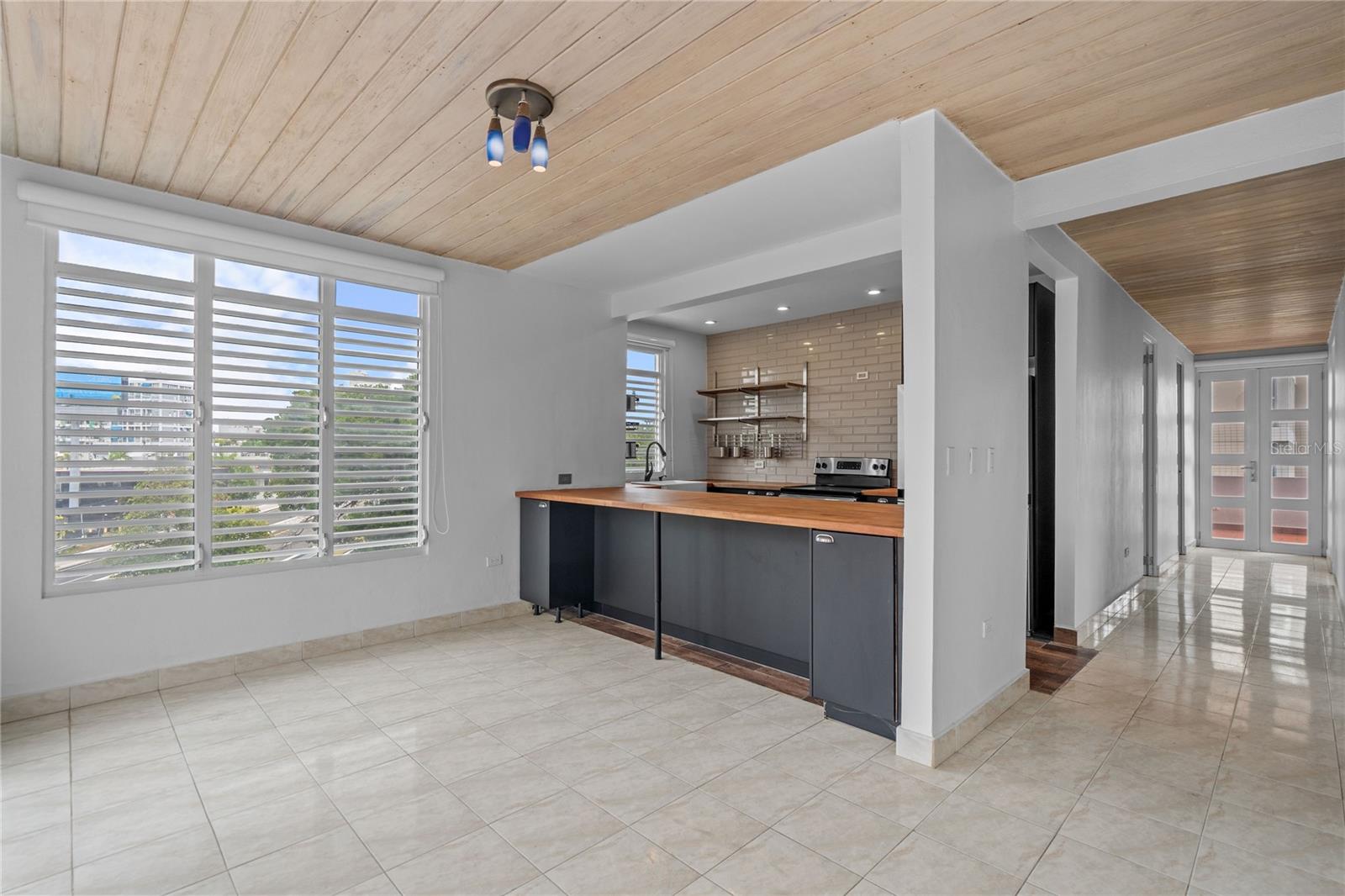 1223 Wilson Ave. #401 Property Photo 6