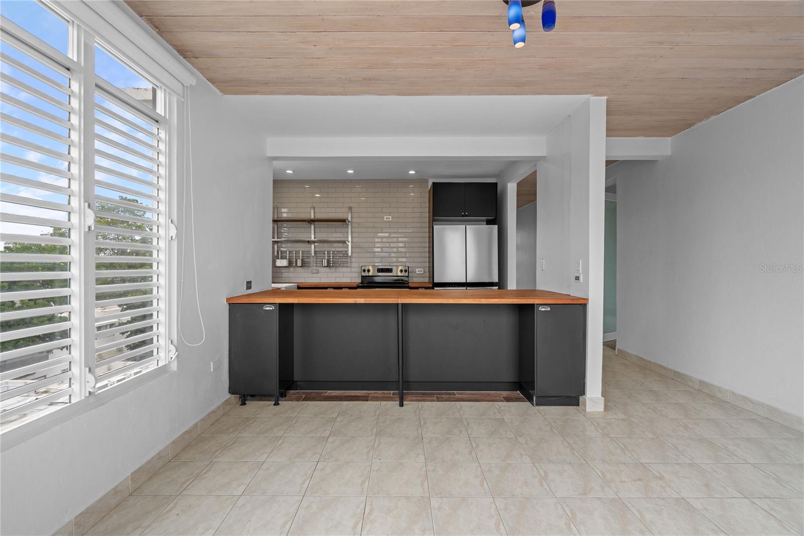 1223 Wilson Ave. #401 Property Photo 8