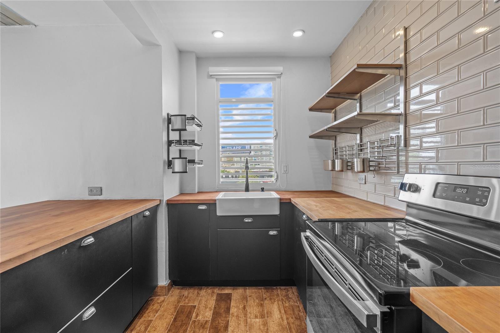 1223 Wilson Ave. #401 Property Photo 10