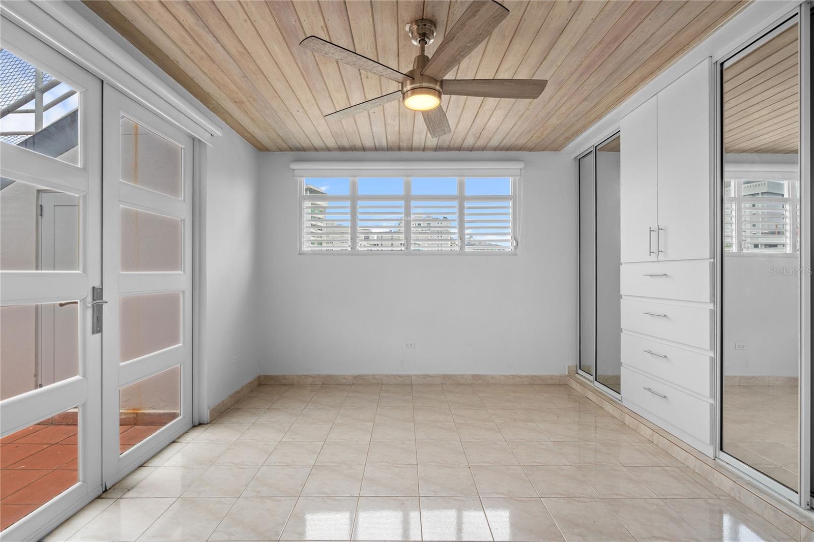 1223 Wilson Ave. #401 Property Photo 16