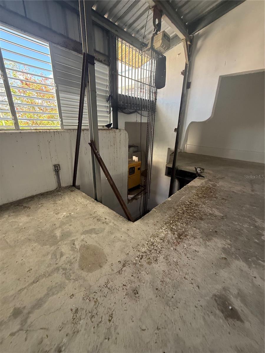 2121 Eduardo Conde Property Photo 29