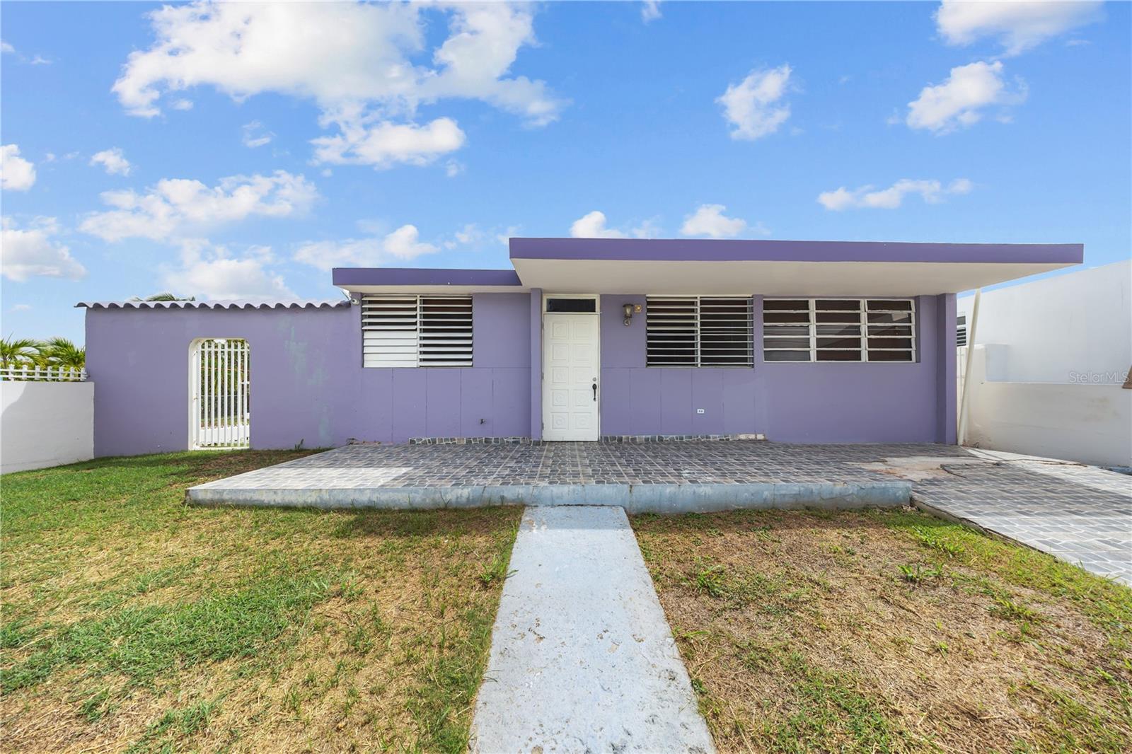 Urb. Monte Brisas 3 Calle 104 J Property Photo 1