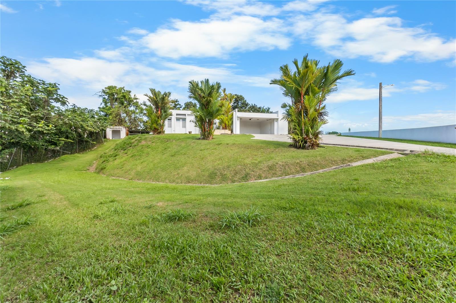 908 Los Tres Puntos Property Photo 3