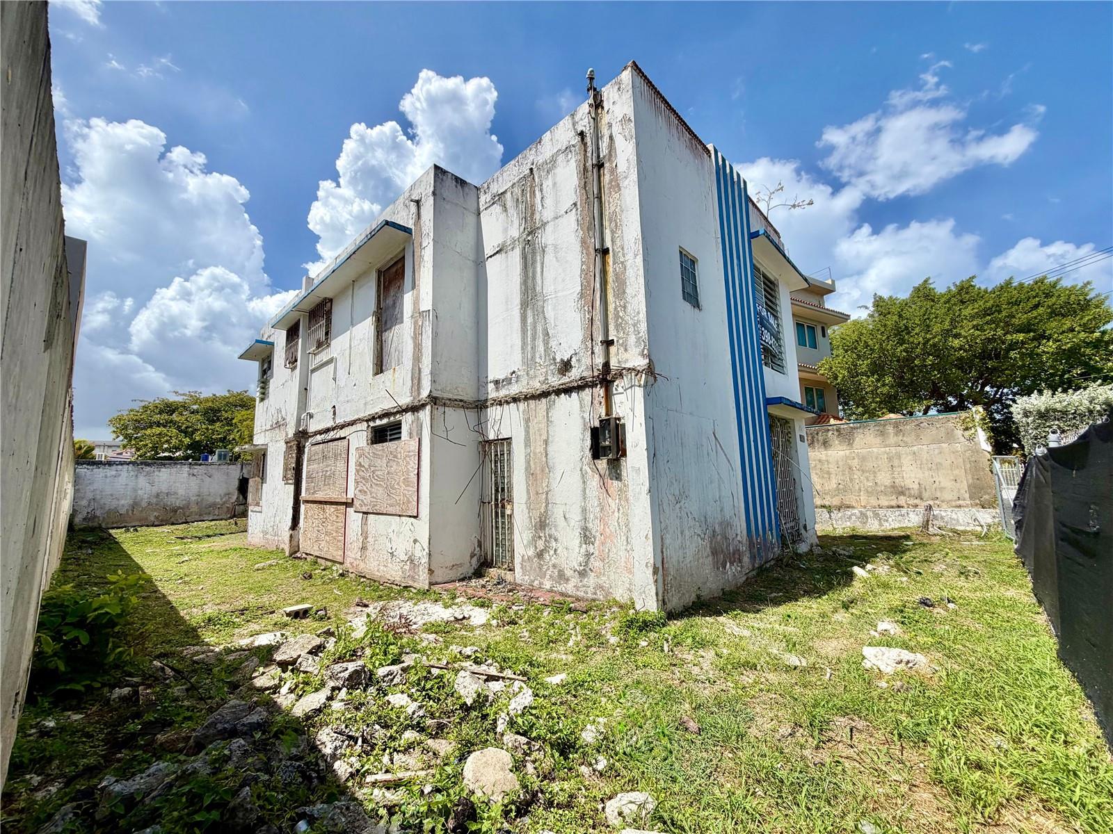 2052 España St. Property Photo 4