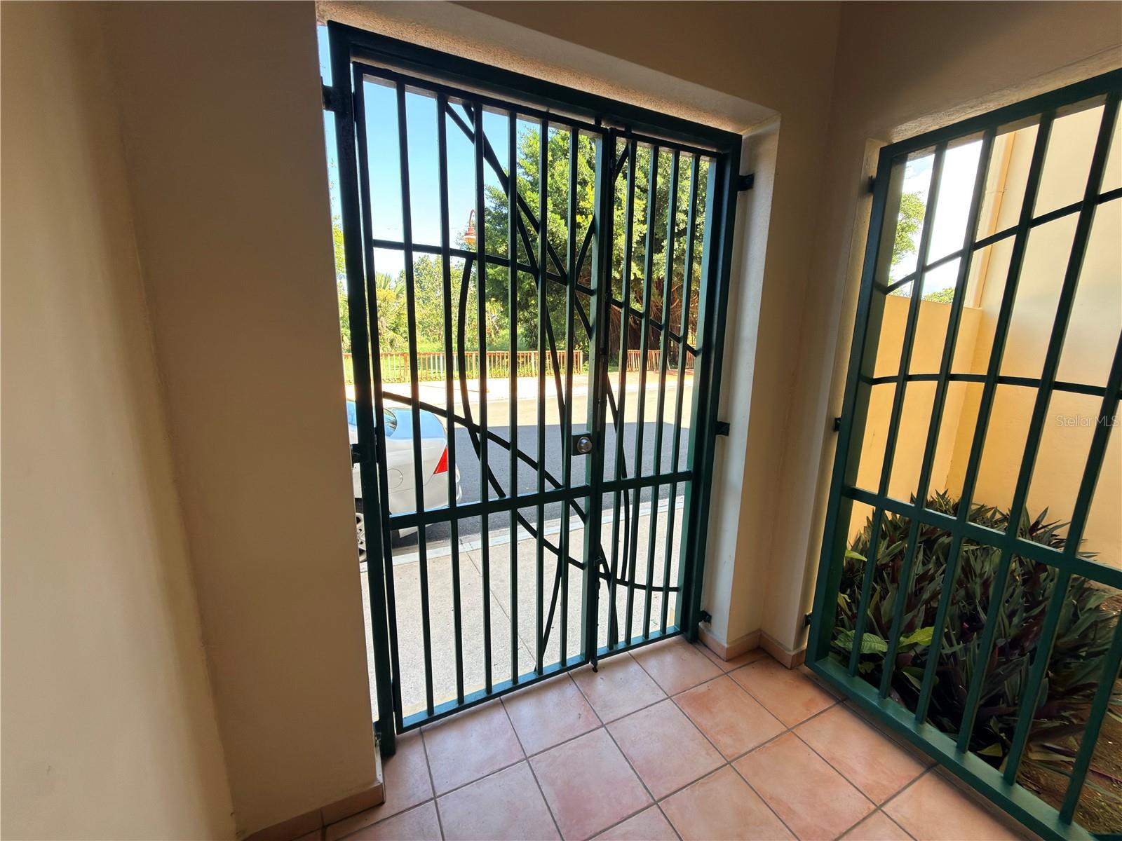 Pr-684 Condo. Marina Iii #b-803 Property Photo 4