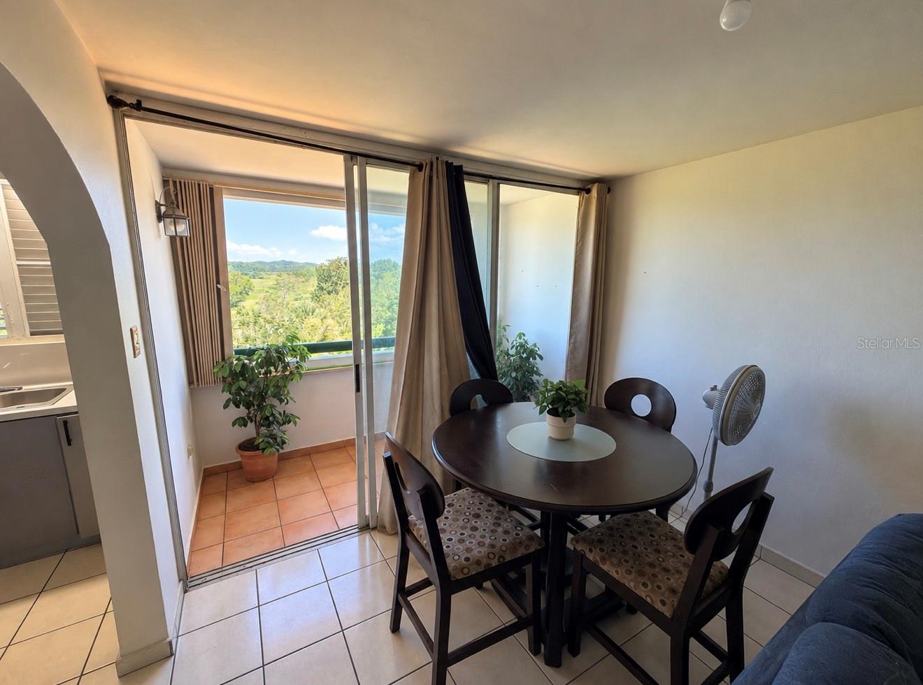 Pr-684 Condo. Marina Iii #b-803 Property Photo 7