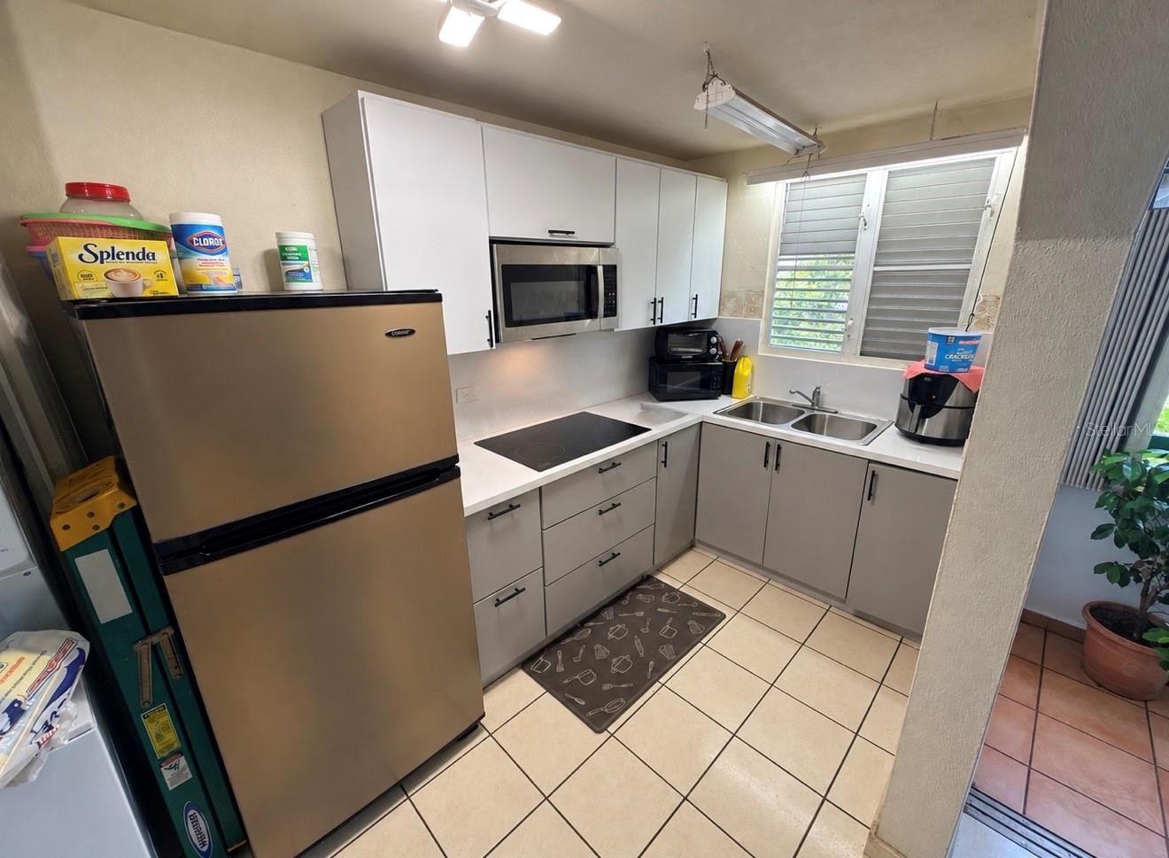 Pr-684 Condo. Marina Iii #b-803 Property Photo 8
