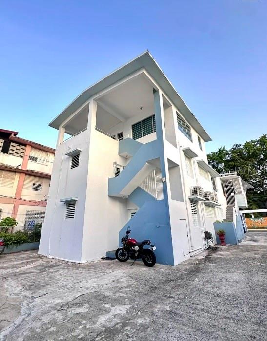 2103 CALLE LOIZA Property Photo 1