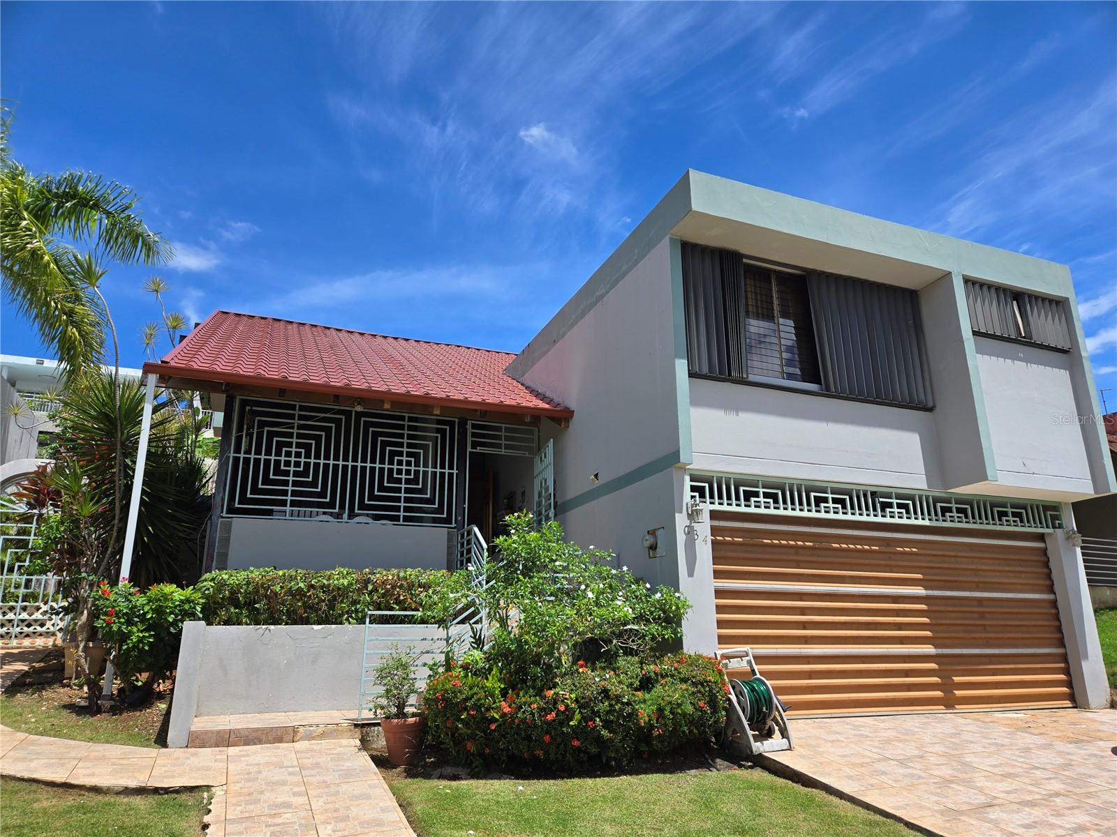 PR9124317 Property Photo 2