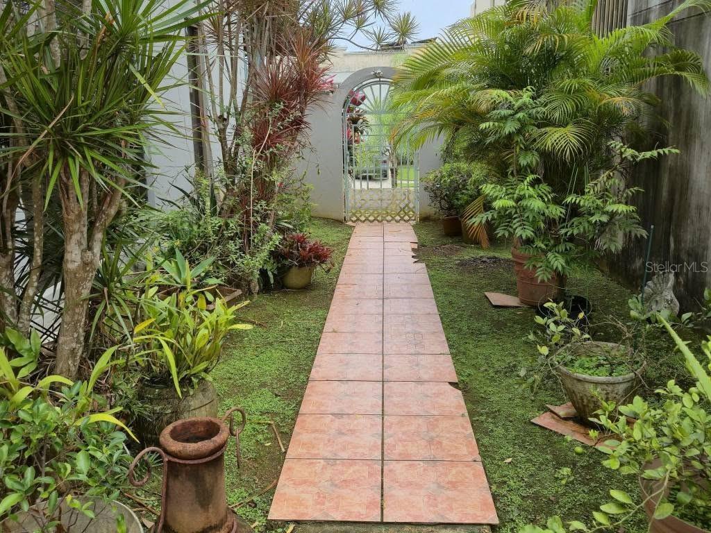 PR9124317 Property Photo 43