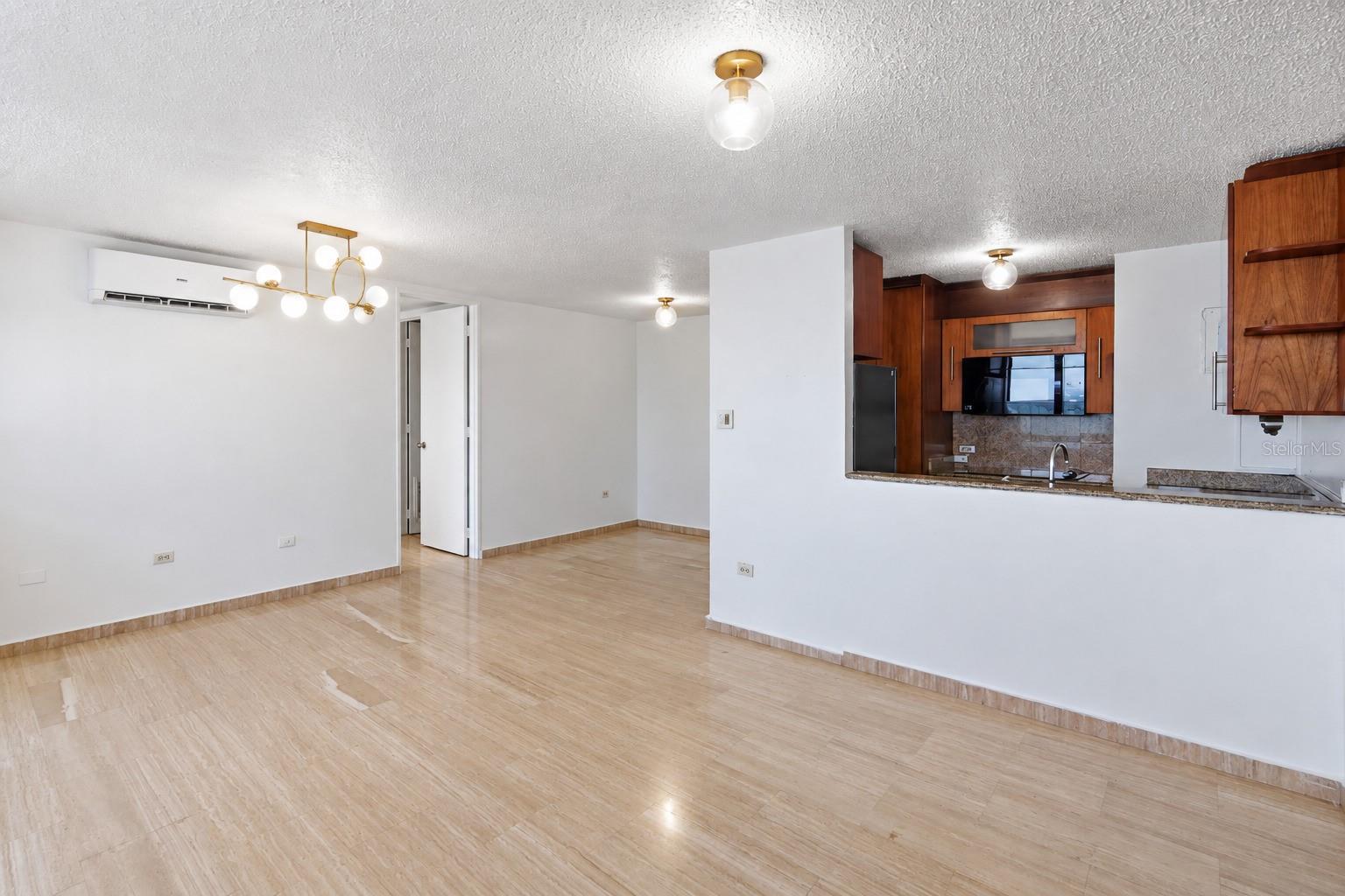 1035 Ashford Avenue #505 Property Photo 10