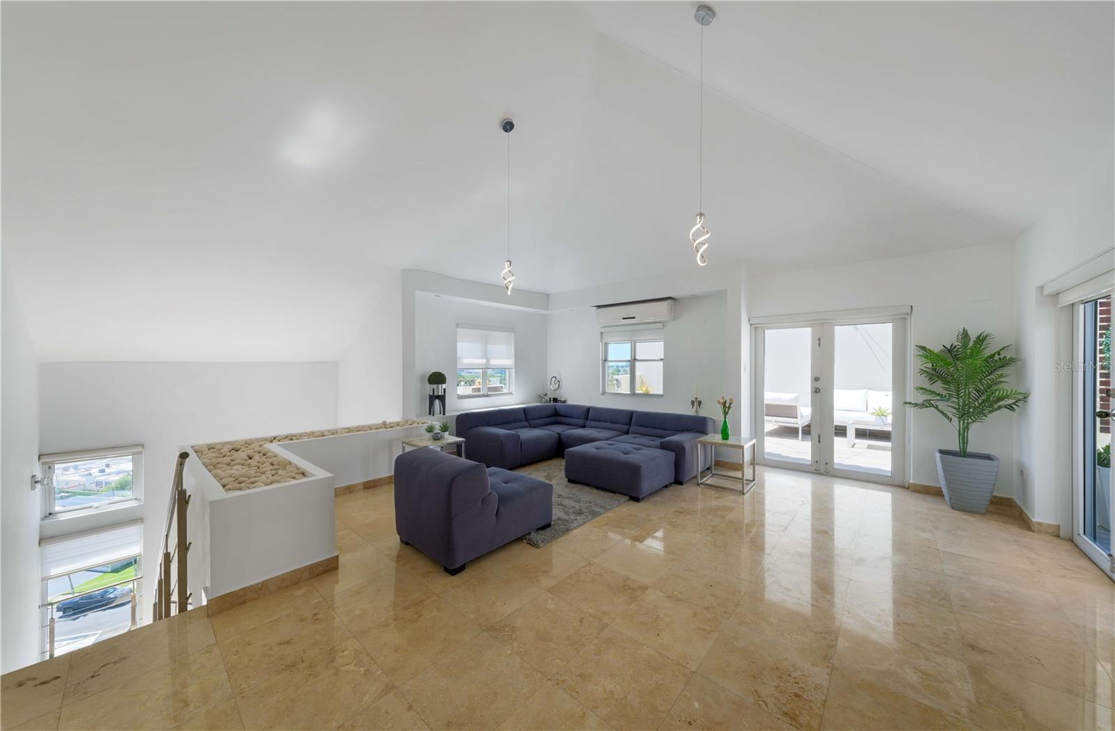 270 San Ignacio Ave #penthouse-l512 Property Photo 17