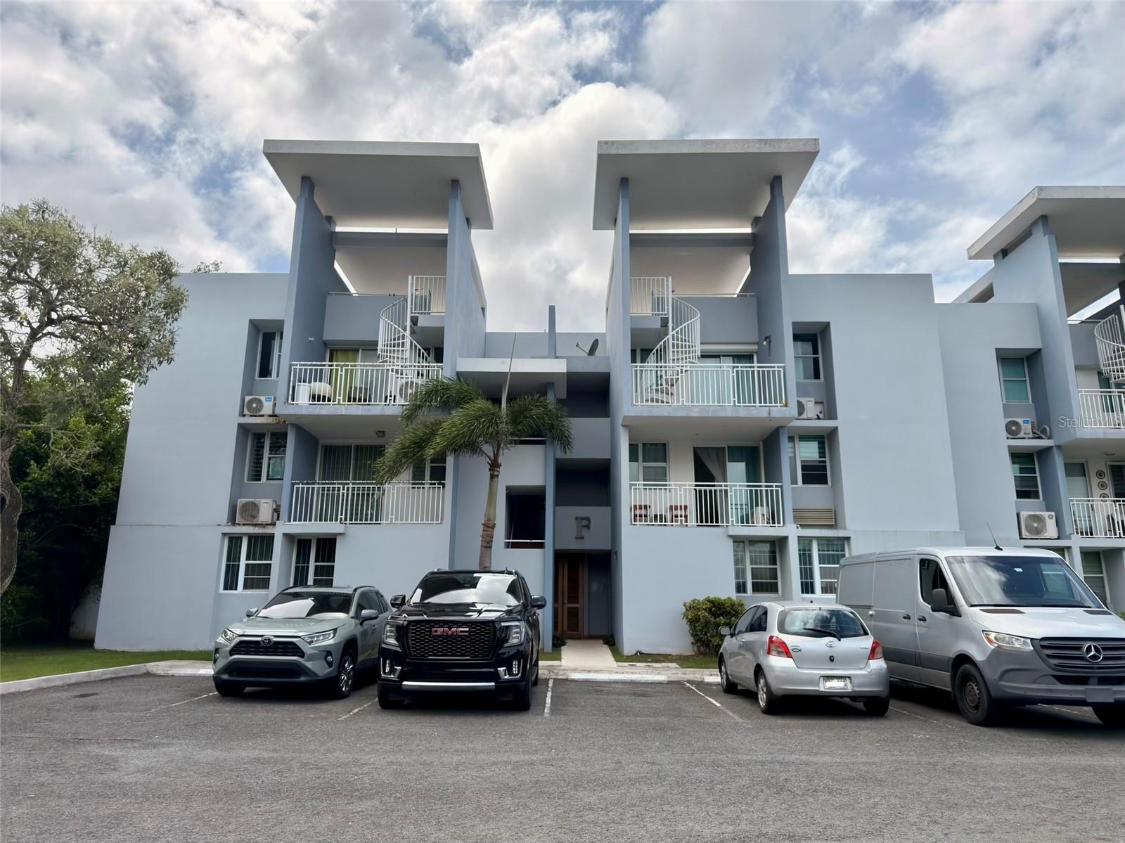 Cond Paseo Del Rey #f-302 Property Photo 1