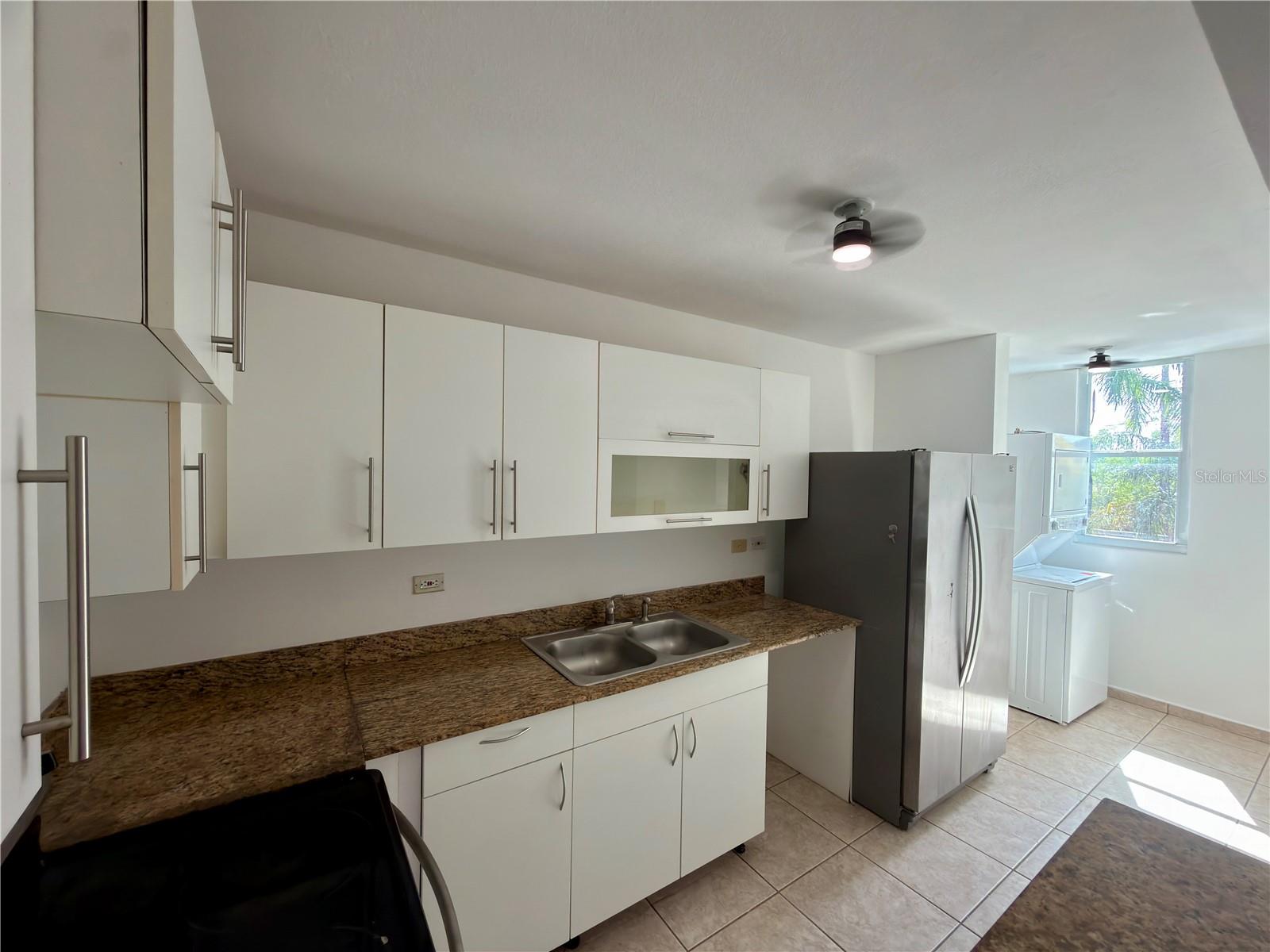 Cond Paseo Del Rey #f-302 Property Photo 9