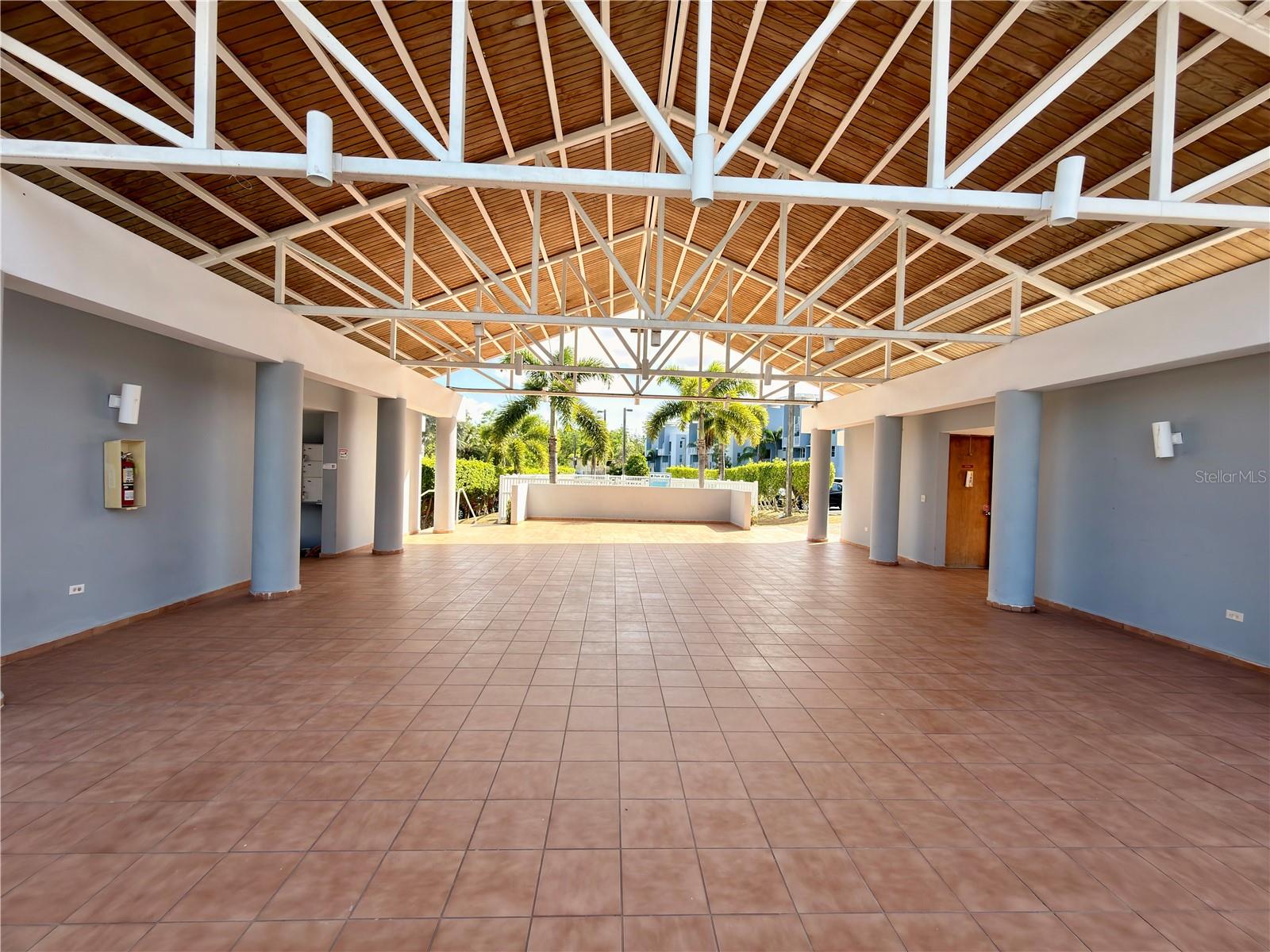 Cond Paseo Del Rey #f-302 Property Photo 30