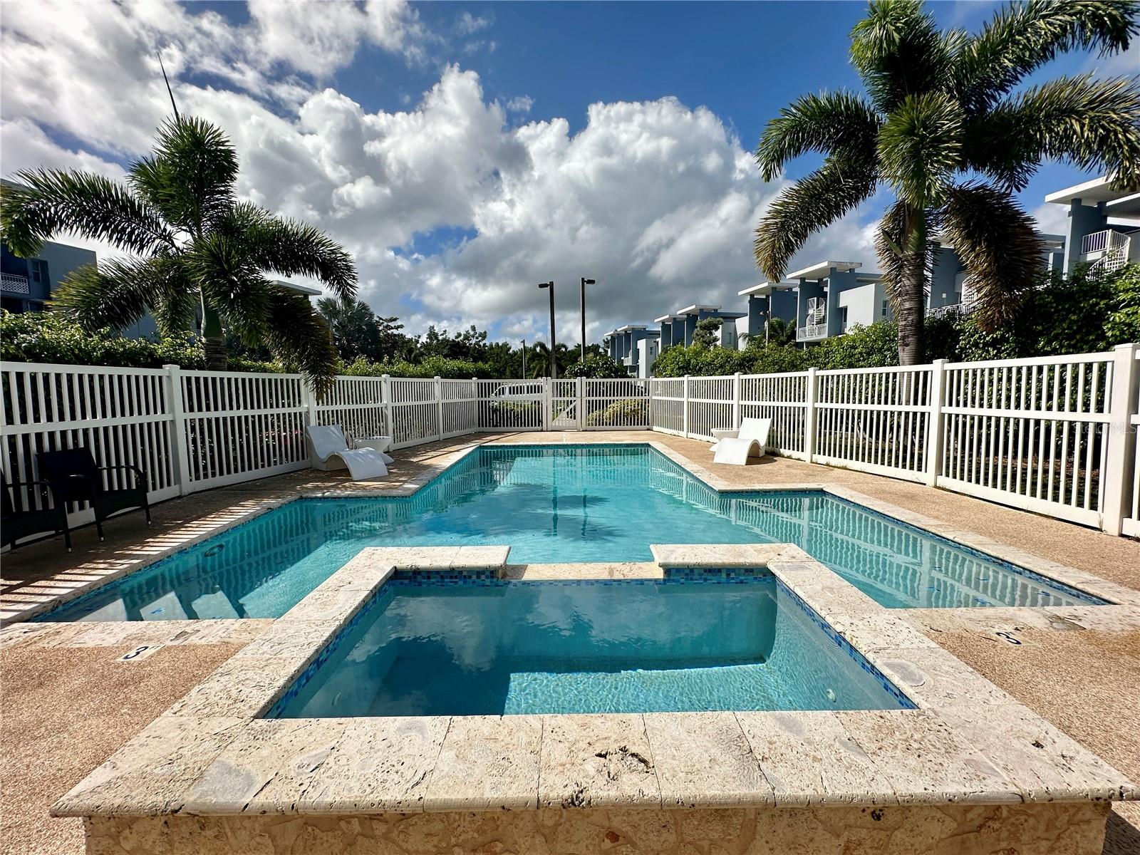 Cond Paseo Del Rey #f-302 Property Photo 34
